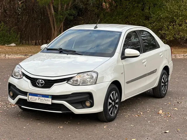 Carro Toyota Etios 2018 XLS 1.5 (Aut) (Flex)