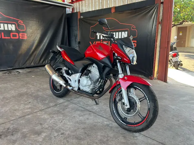Moto Honda CB 300R 2012 Edição Especial