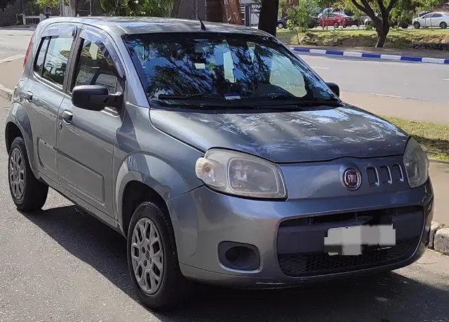 Carro Fiat Uno 2014 Vivace 1.0 8V (Flex) 4p