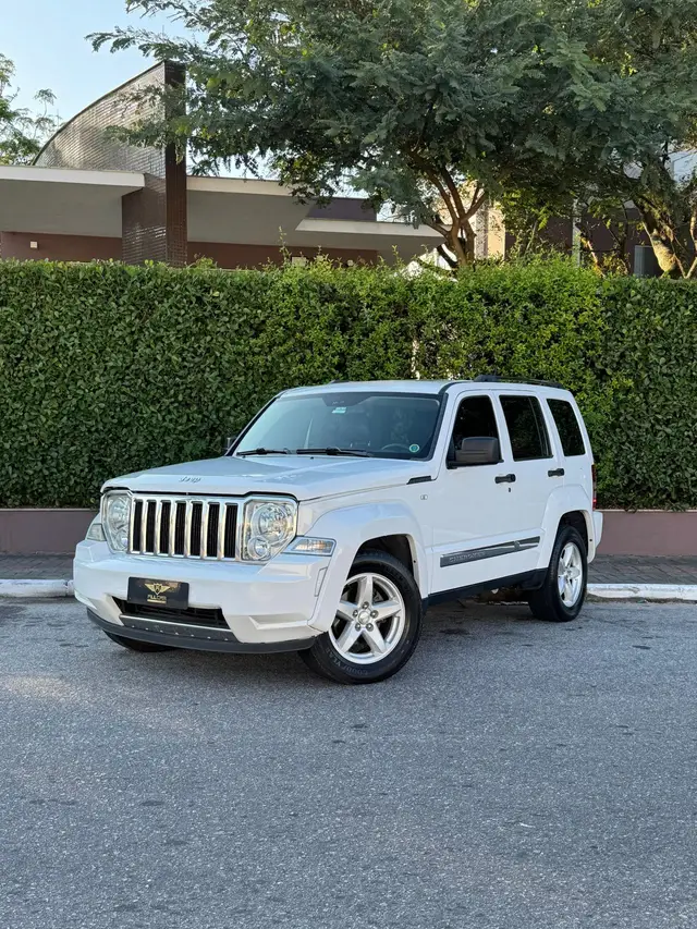 Carro Jeep Cherokee 2012 Limited 3.7 V6 4WD