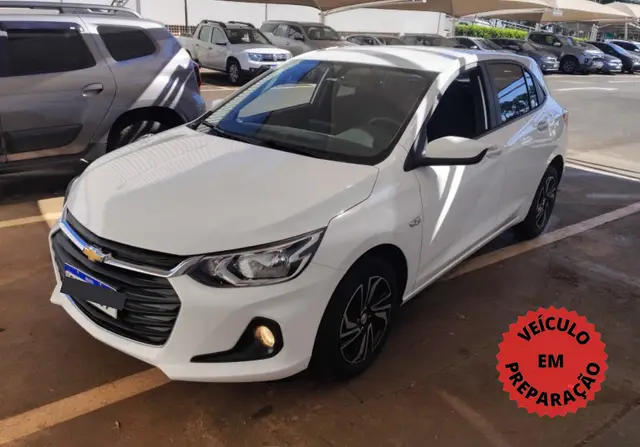 Carro Chevrolet Onix 2024 LT 1.0