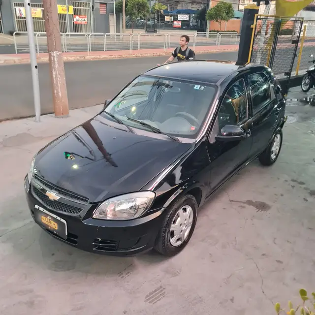 Carro Chevrolet Celta 2013 LT 1.0 (Flex)