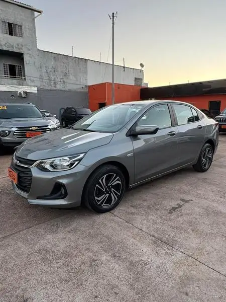 Carro Chevrolet Onix Plus 2024 LT 1.0