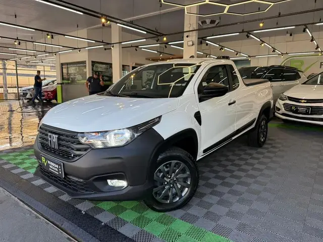 Carro Fiat Strada 2024 Endurance 1.3 Flex 8V CS