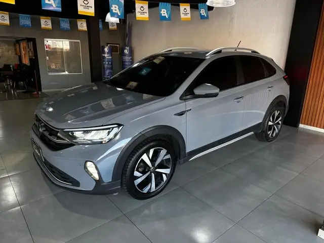 Carro Volkswagen Nivus 2024 Highline 200 TSI