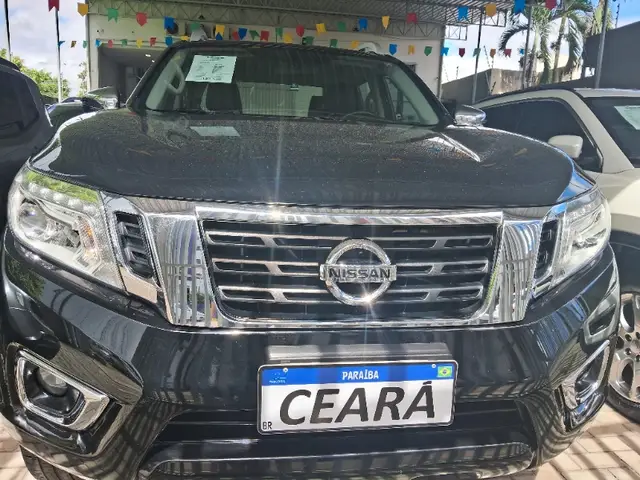 Carro Nissan Frontier 2017 2.3 TD CD LE 4x4 (Aut)