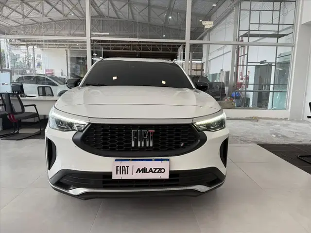 Carro Fiat Fastback 2024 Turbo 200