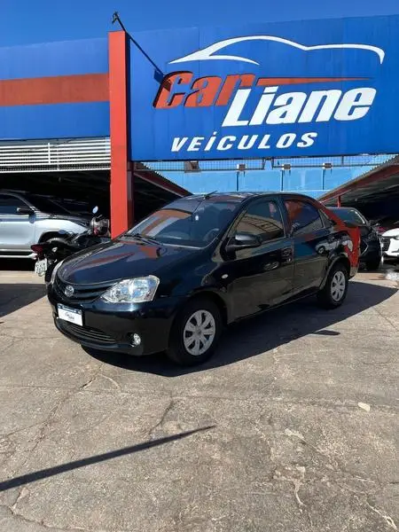Carro Toyota Etios 2017 Platinum 1.5 (Aut) (Flex)
