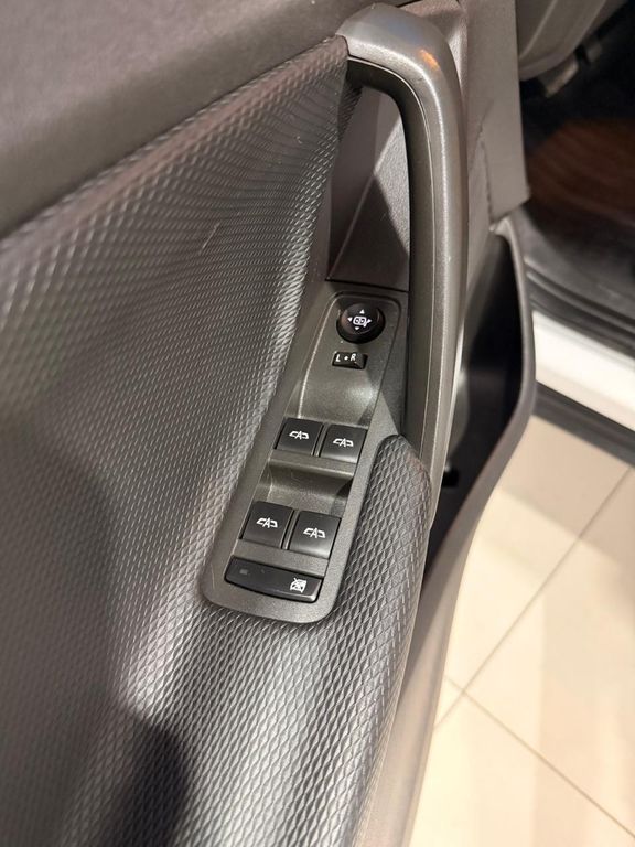 Tracker LT 1.0 Turbo (Aut.)