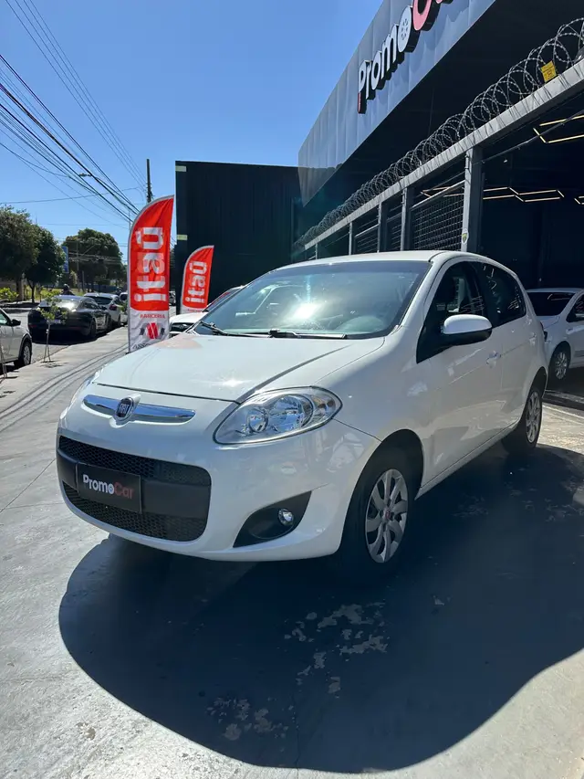 Carro Fiat Palio 2014 Attractive 1.0 Evo (Flex)