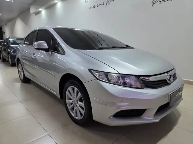 Carro Honda Civic 2015 LXS 1.8 i-VTEC (Aut) (Flex)