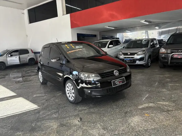 Carro Volkswagen Fox 2011 1.0 8V (Flex) 4p