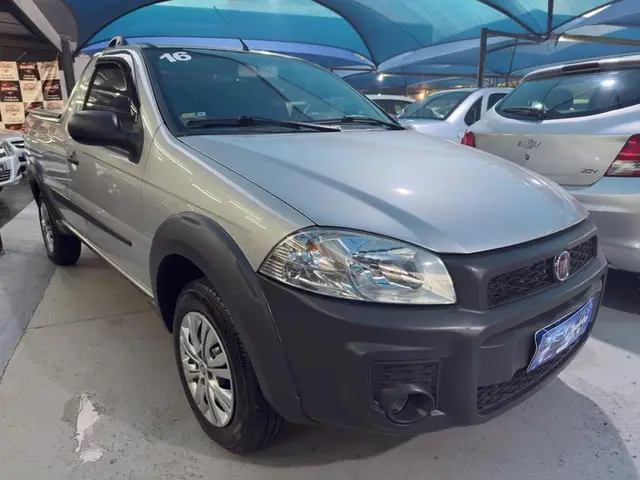 Carro Fiat Strada 2016 Working 1.4 (Flex)