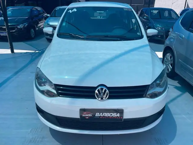 Carro Volkswagen Fox 2014 1.6 VHT (Flex)