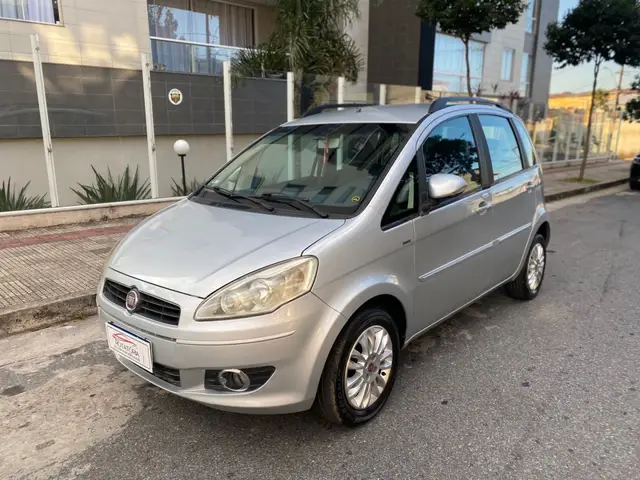 Carro Fiat Idea 2011 Essence 1.6 16V E.TorQ (Flex)