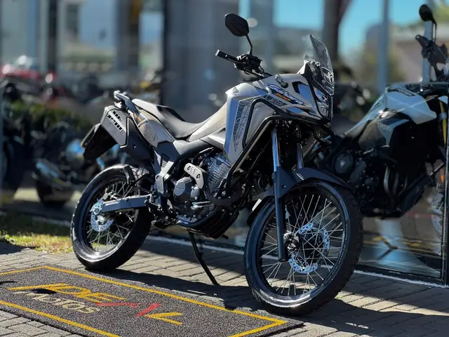 Moto Honda XRE Sahara 300 2025 Adventure