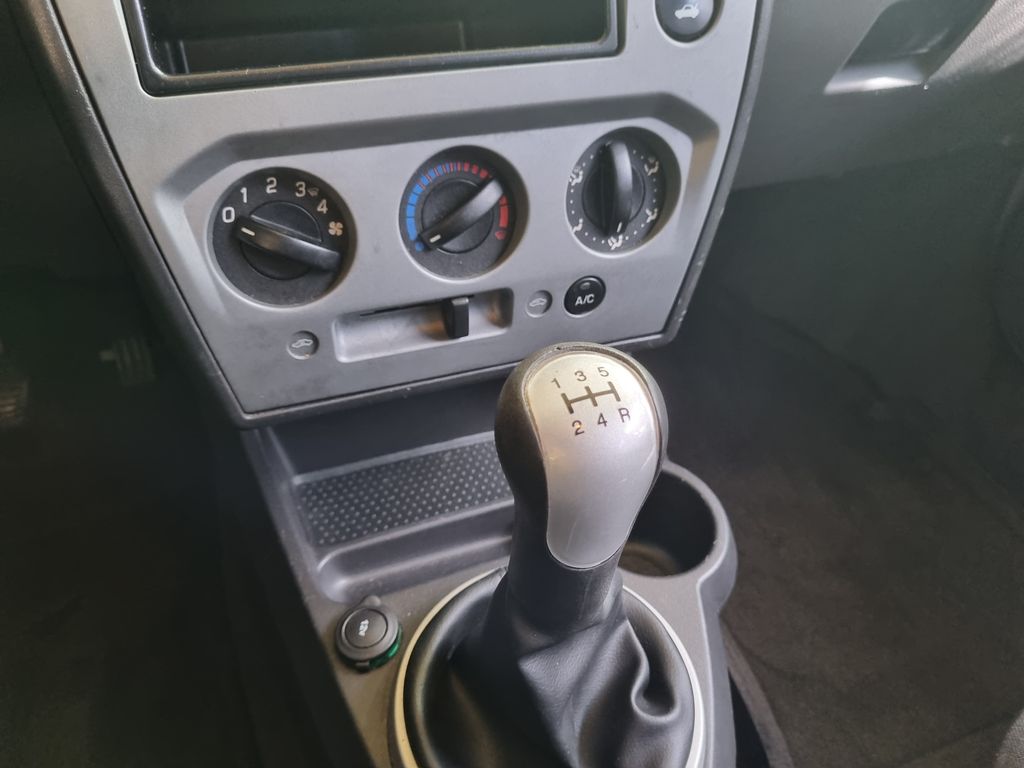 Fiesta Hatch SE Rocam 1.6 (Flex)