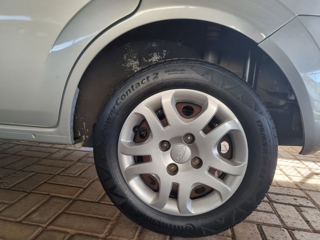 Fiesta Hatch SE Rocam 1.6 (Flex)