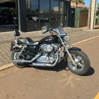 Moto Harley-Davidson Sportster 1200 2014 Custom