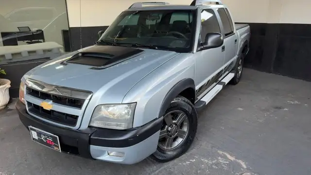 Carro Chevrolet S10 Cabine Dupla 2011 S10 Advantage 4x2 2.4 (Flex) (Cab Dupla)