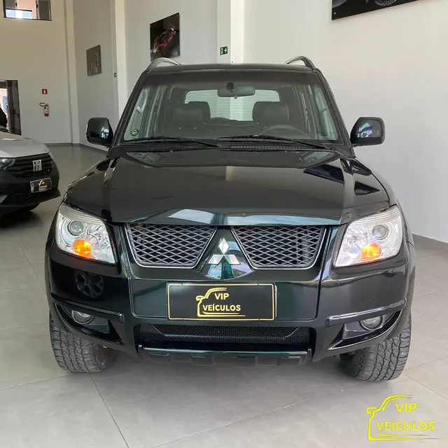 Carro Mitsubishi Pajero TR4 2012 2.0 16V 4X4 (Flex)