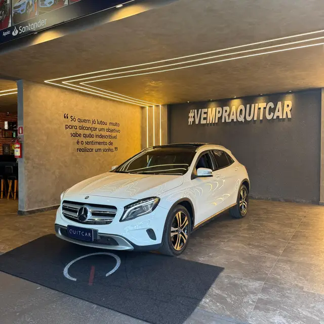 Carro Mercedes-Benz GLA 200 2015 GLA 200 1.6 Vision