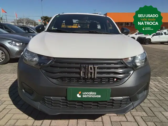 Carro Fiat Strada 2023 Endurance 1.4 Cabine Plus (Flex)