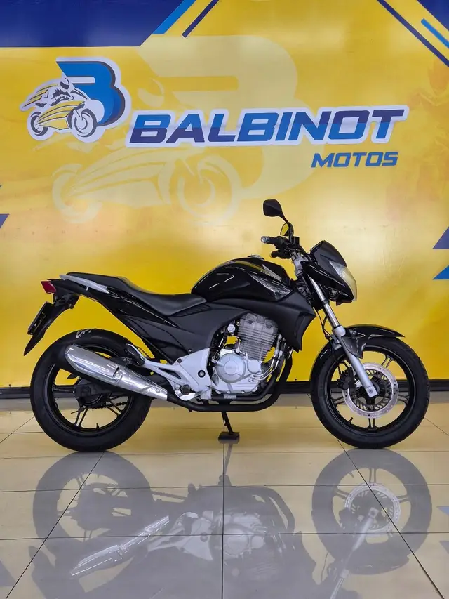 Moto Honda CB 300R 2010 Standard