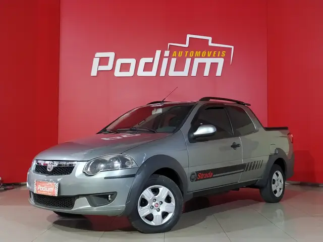 Carro Fiat Strada 2015 Trekking 1.6 16V (Flex) (Cabine Dupla)