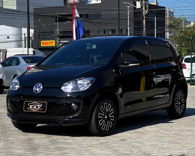 Carro Volkswagen Up! 2017 1.0 12v E-Flex move up!