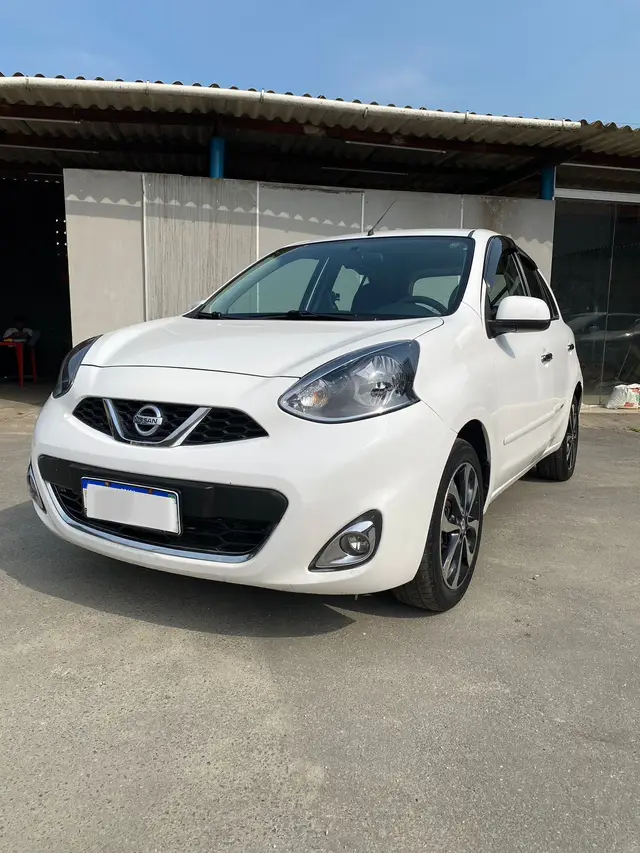 Carro Nissan March 2017 1.6 16V SL (Flex)