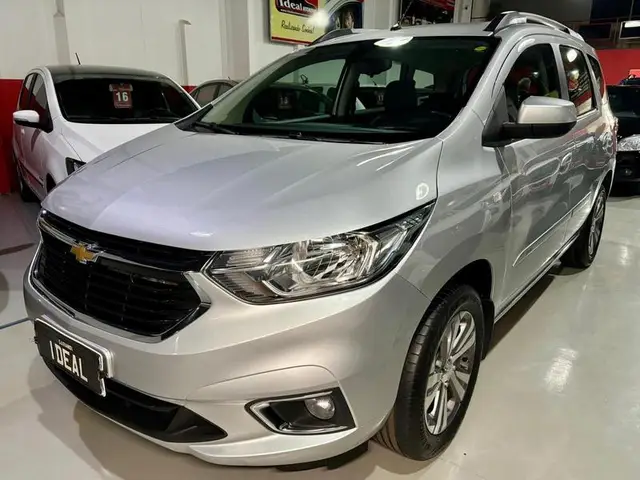 Carro Chevrolet Spin 2023 Premier 1.8 (Aut.)