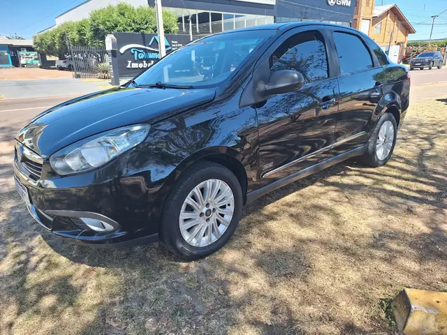 Carro Fiat Grand Siena 2015 ESSEN.SUBLIME 1.6 Flex