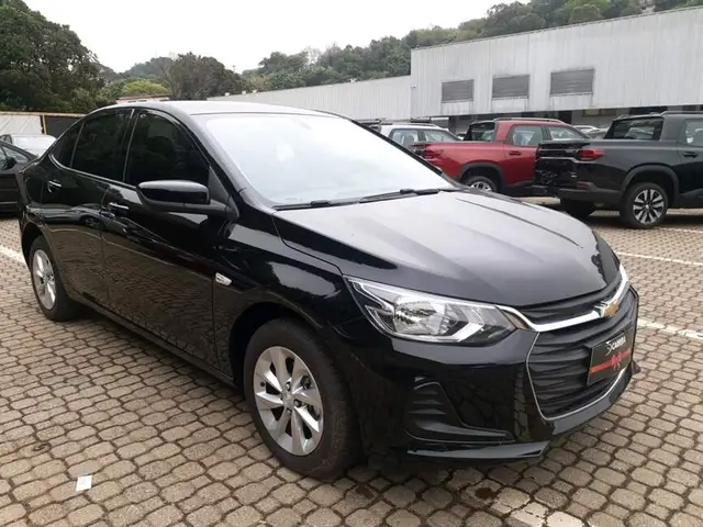 Carro Chevrolet Onix Plus 2023 LT 1.0 Turbo (Aut.)