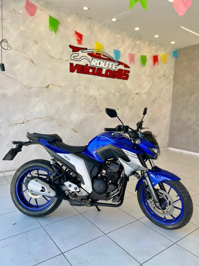Moto Yamaha YS 250 Fazer 2021 ABS