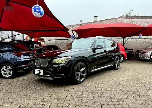 Carro BMW X1 2014 2.0 sDrive20i (Aut)