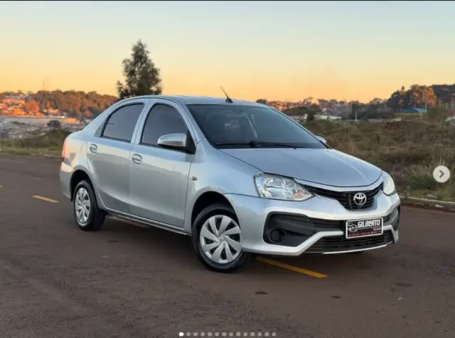 Carro Toyota Etios 2018 XS 1.5 (Aut) (Flex)