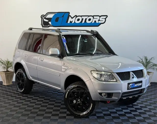 Carro Mitsubishi Pajero TR4 2011 GLS 2.0 Flex 16V 4x4 Mec.