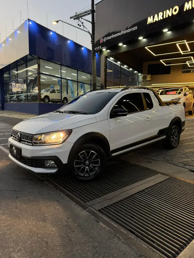 Carro Volkswagen Saveiro 2017 Cross 1.6 16v MSI CE (Flex)