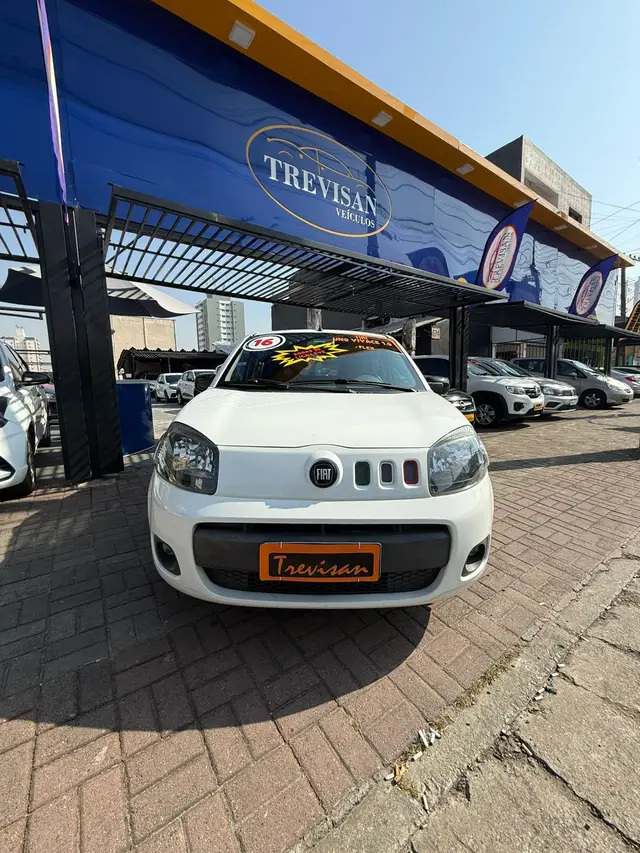 Carro Fiat Uno 2016 Vivace 1.0 8V (Flex) 4p