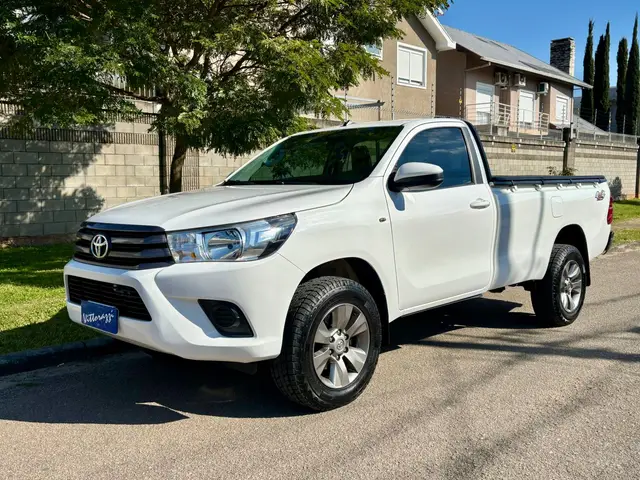 Carro Toyota Hilux Cabine Dupla 2018 Hilux 2.8 TDI SR CD Challenge 4x4 (Aut)