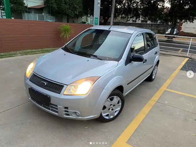 Carro Ford Fiesta Hatch 2009 1.0 (Flex)
