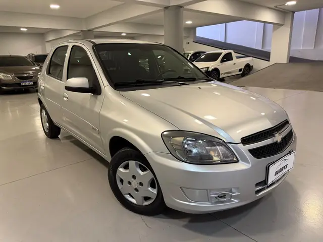 Carro Chevrolet Celta 2013 LT 1.0 (Flex)