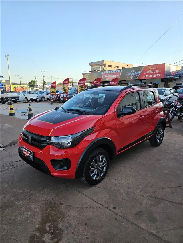 Carro Fiat Mobi 2023 Trekking 1.0 (Flex)