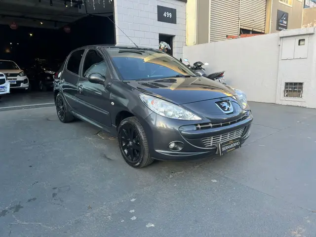 Carro Peugeot 207 2013 Hatch XR Sport 1.4 8V (flex)