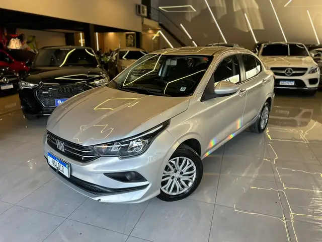 Carro Fiat Cronos 2023 Drive 1.0 (Flex) MT