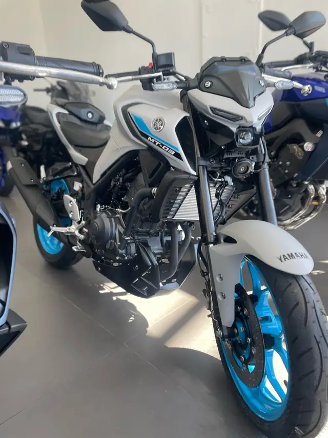 Moto Yamaha MT-03 2025 ABS