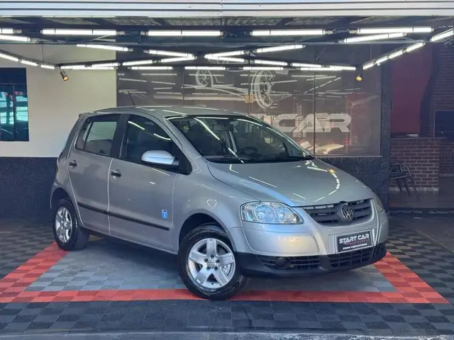 Carro Volkswagen Fox 2008 1.0 8V (Flex)