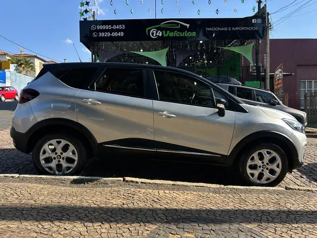 Carro Renault Captur 2019 Life 1.6 16v SCe CVT (Flex)