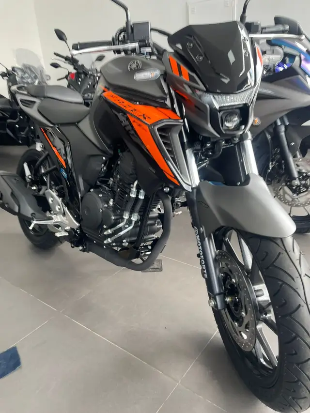 Moto Yamaha Fazer FZ25 2025 Connected